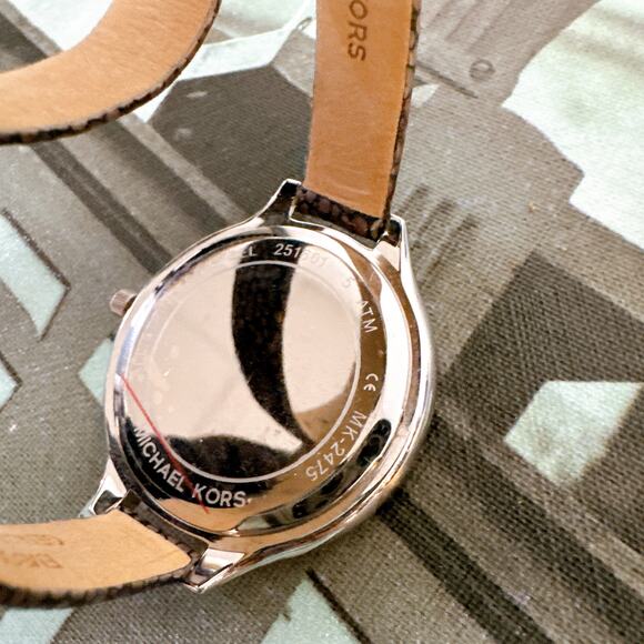 Michael Kors MK2475 Slim Runway Silver-Tone and Leather Wrap Watch main image 4